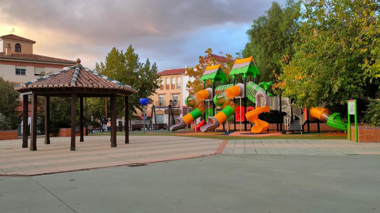 Amplio Apartamento Familiar De 3 Dormitorios En La Zubia Granada A Un Paso De La Alhambra Y Sierra Nevada Eksteriør billede